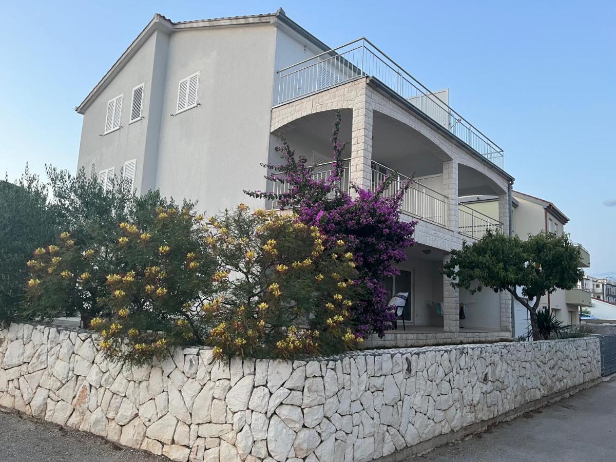 Apartmani Emil Трогир Экстерьер фото
