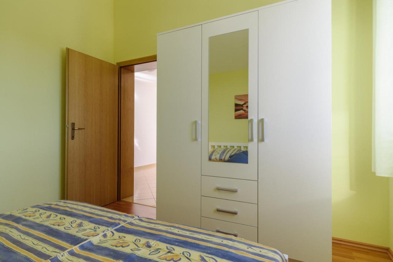 Apartmani Emil Трогир Экстерьер фото