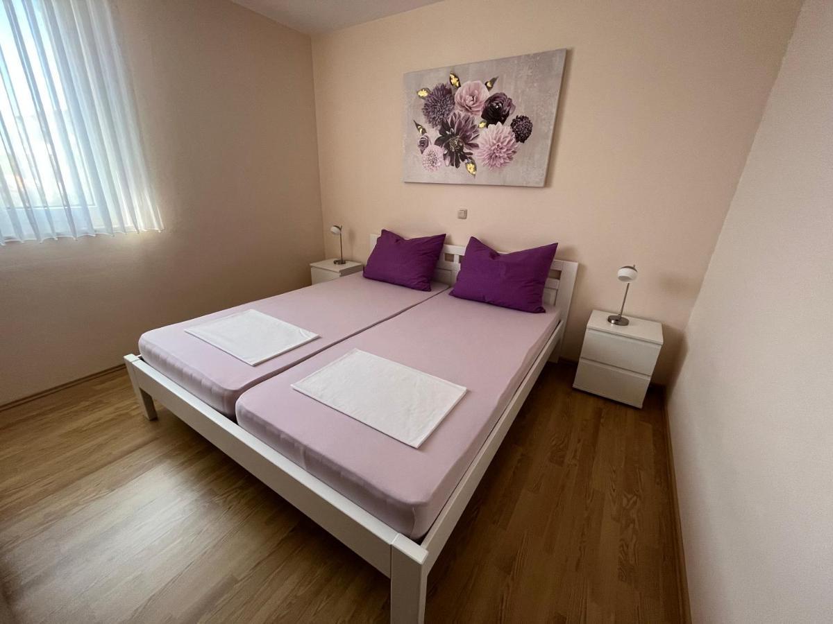 Apartmani Emil Трогир Экстерьер фото